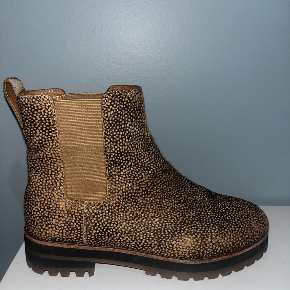 Madewell Ivy Chelsea boots with calf hair